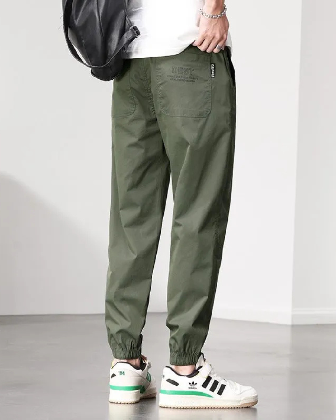 Strong® - Jogger para Caballero Estilo Retro Americano